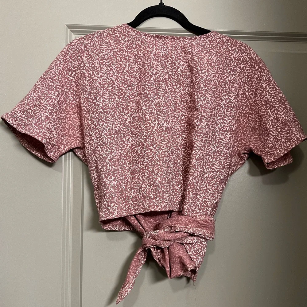 Princess Polly Pink Floral Wrap/Tie Jazzly Top - Picture 5 of 8